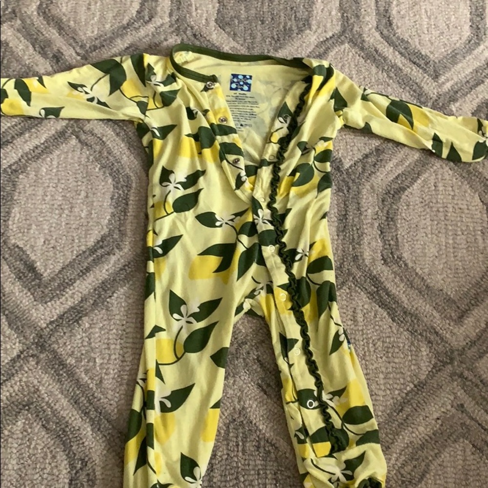Kickee pants lemon pj’s